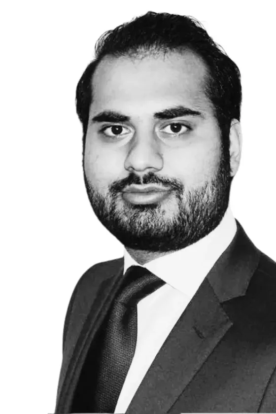 Dr Hamza Anwar